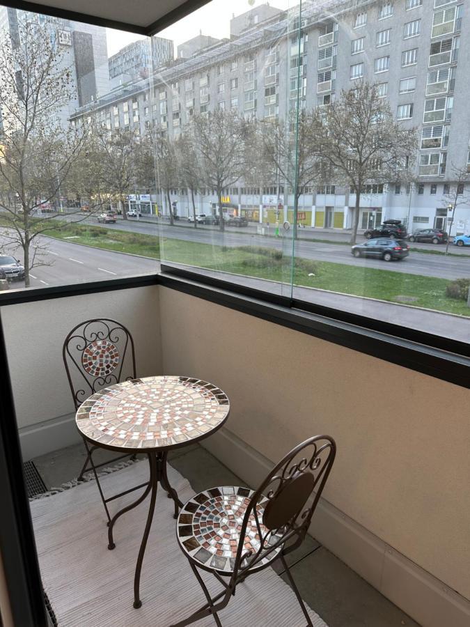 Amazing City Center Apartment Vienna Luaran gambar